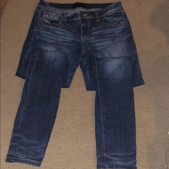 buckle black pants